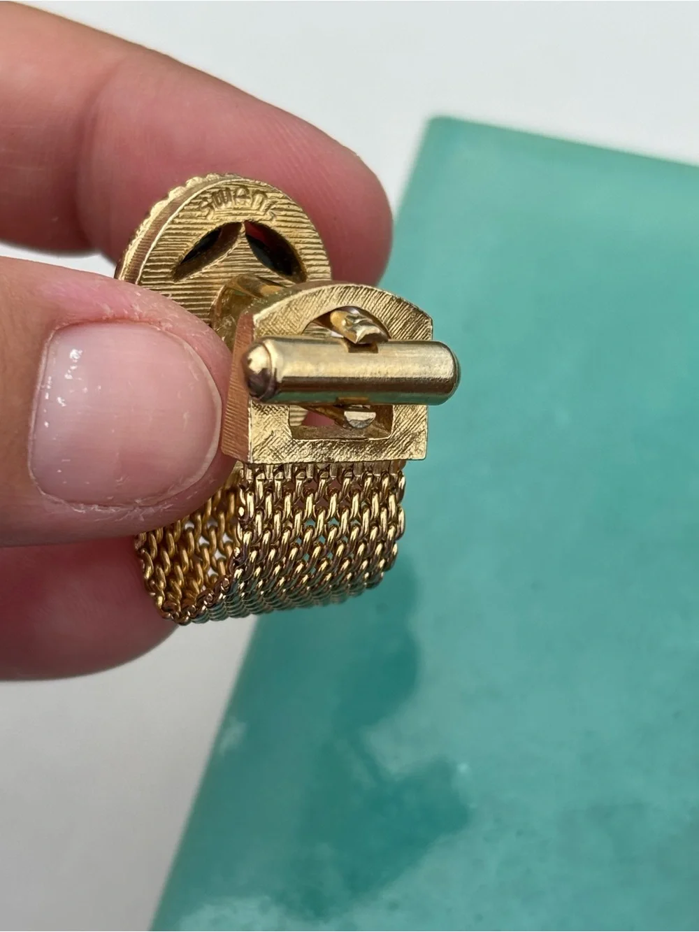 Vintage SWANK Gold Tone Mesh Wrap Cufflinks Green Cabochon Mid Century Mad Men